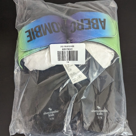 Abercrombie Kids Velcro Slides - Picture 1 of 2